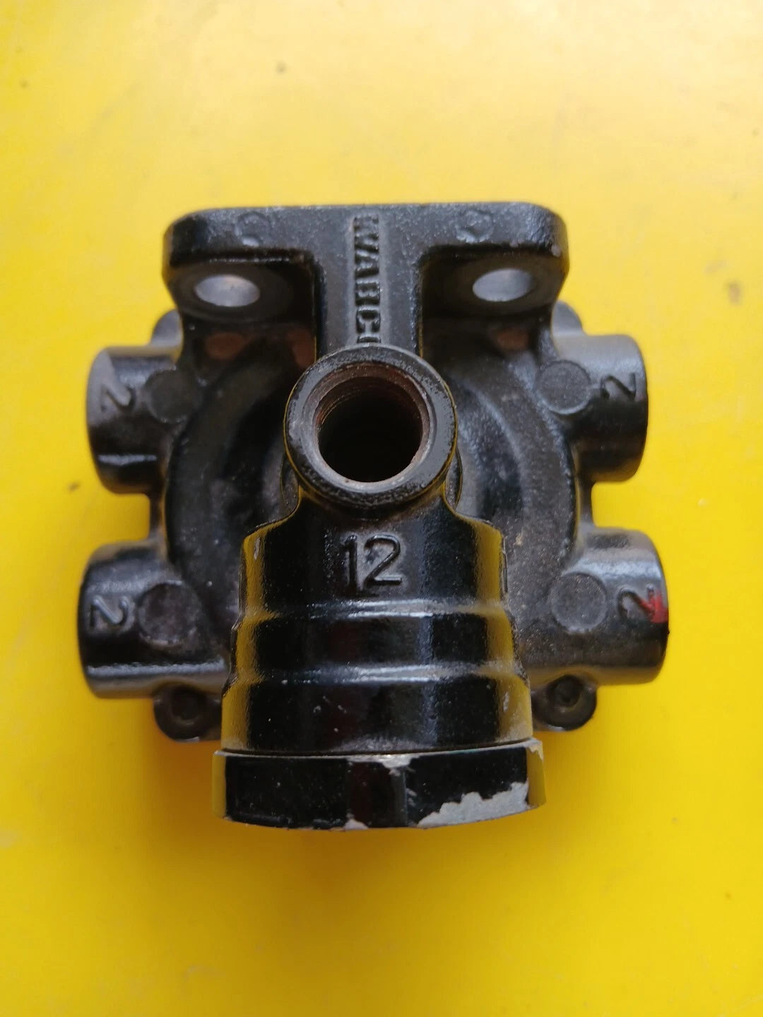 Wabco Air Valve 4735000080