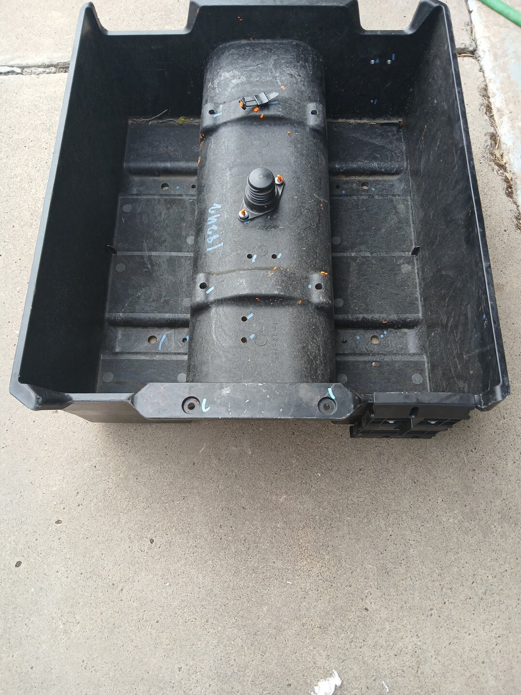 Battery Box With Lid Cover 66-12575-002 - Image 5