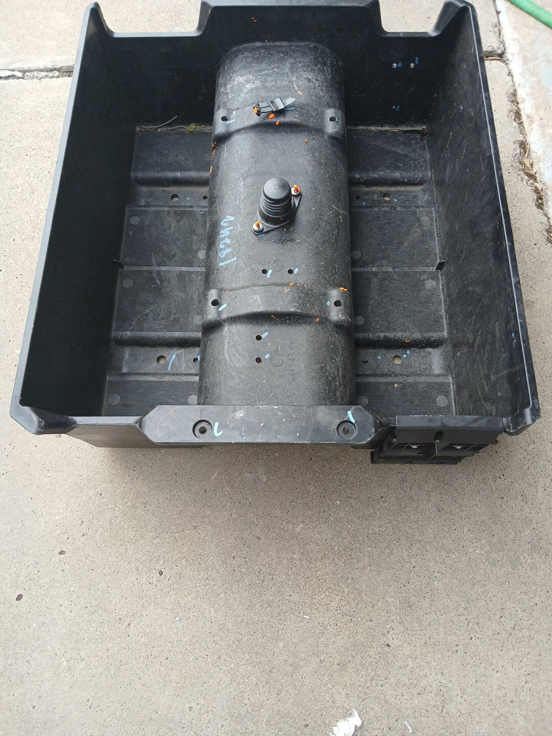 Battery Box With Lid Cover 66-12575-002 - Image 5