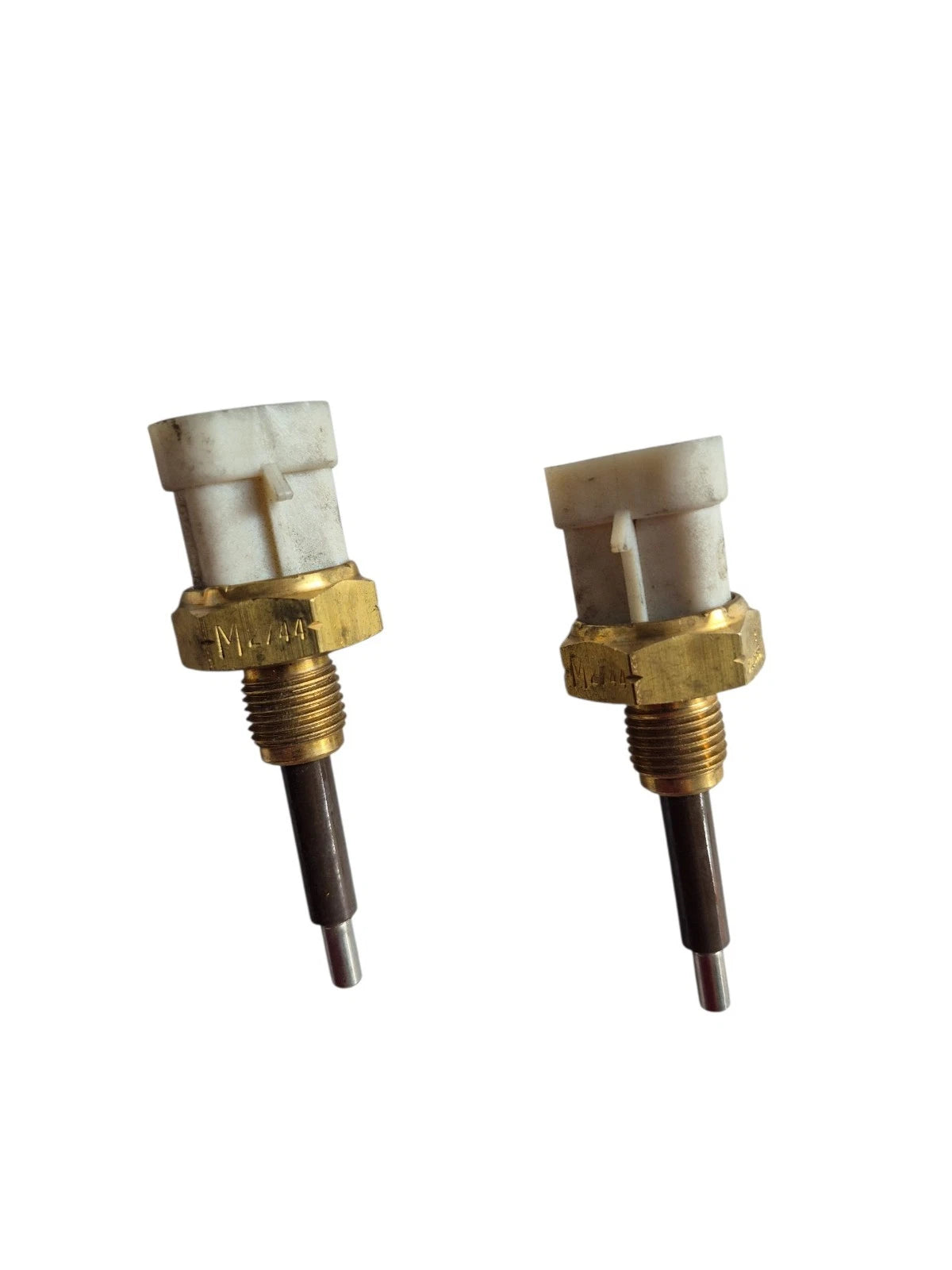 Freightliner Coolant Sensor DDE23522855. Set Of 2