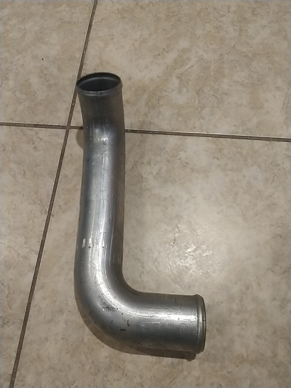 Freightliner Inlet Radiator Pipe 05-21895-000