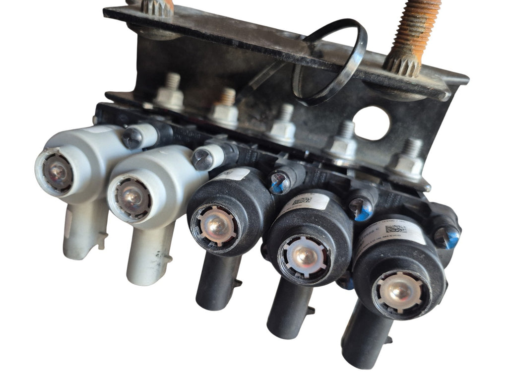 Bendix Solenoid Bank K058398. K052248 - Image 3