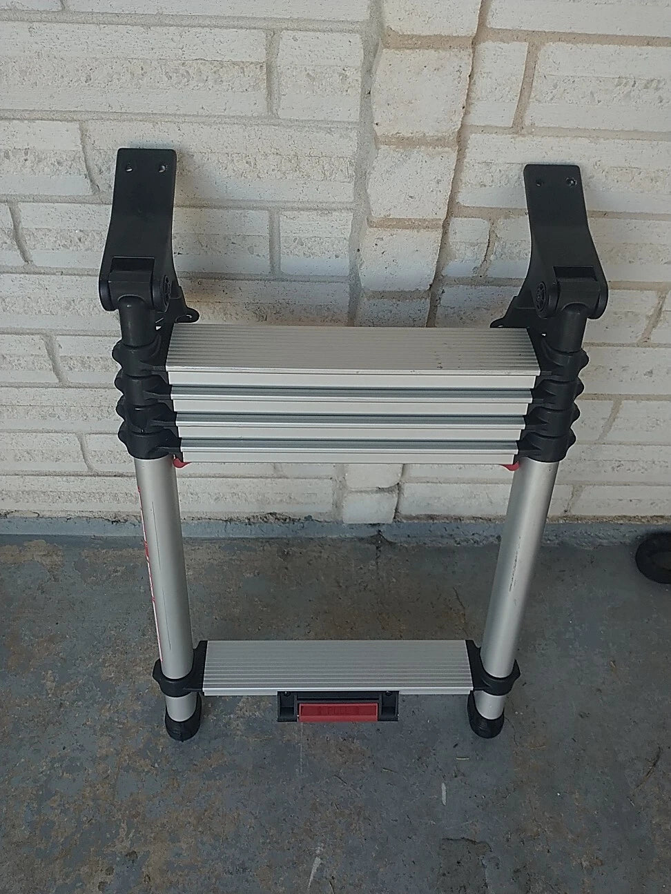 Freightliner Bunk Bed Ladder - Image 2