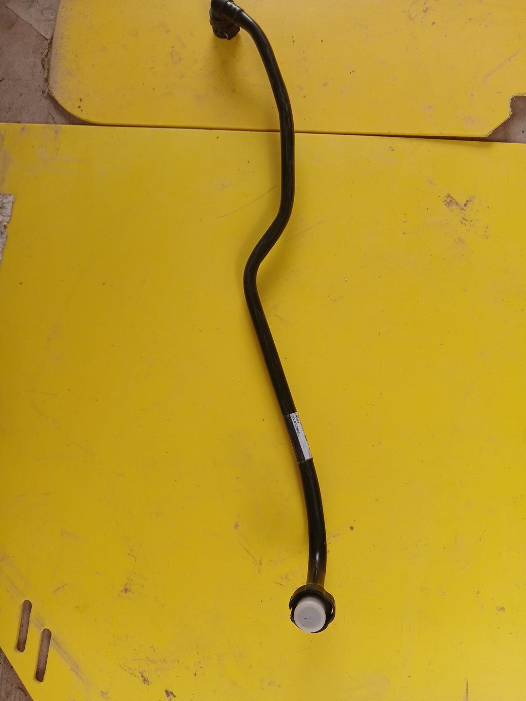 Freightliner Tube-Clnt.Sply To Pmp.P3/24u 04-35127-000 - Image 2