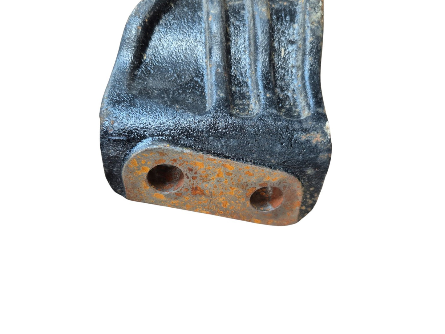 BRACKET - RADIATOR, SUPPORT, LOWER, ISX,  CASCADIA, LEFT HAND..05-33173-000 - Image 2