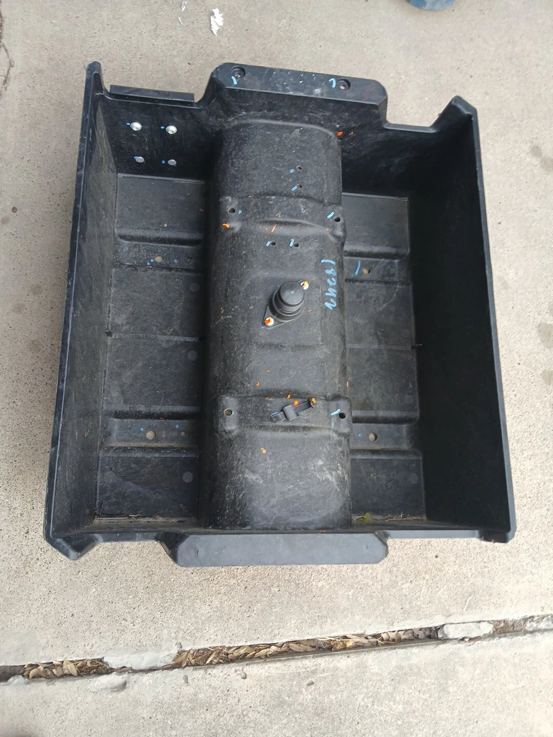 Battery Box With Lid Cover 66-12575-002 - Image 7