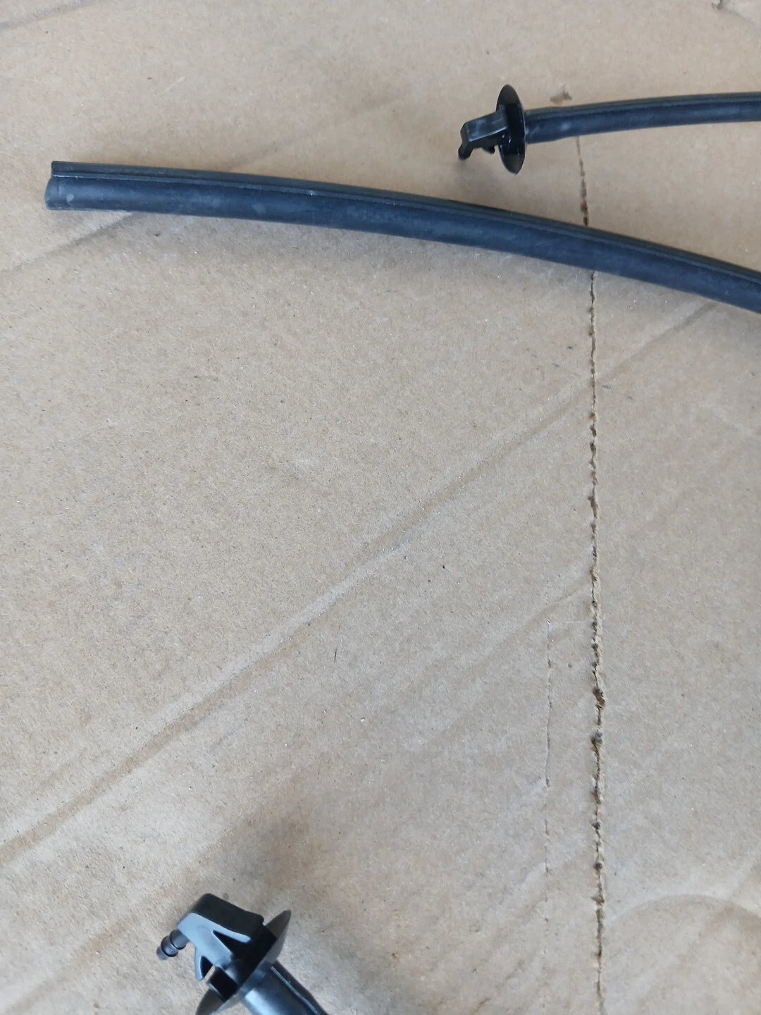 Freightliner Windshield Washer Hose A22-73556-001 - Image 2